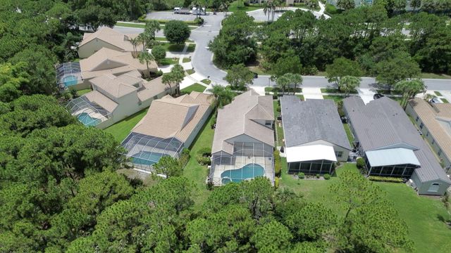 6467 SE Wild Olive Lane, Stuart, FL 34997