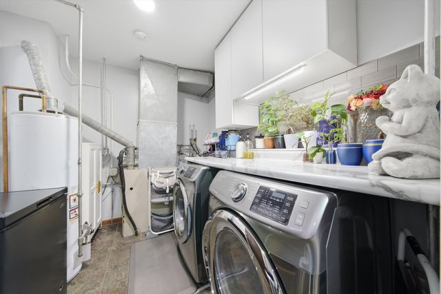 3448 W 73rd Place, Chicago, IL 60629