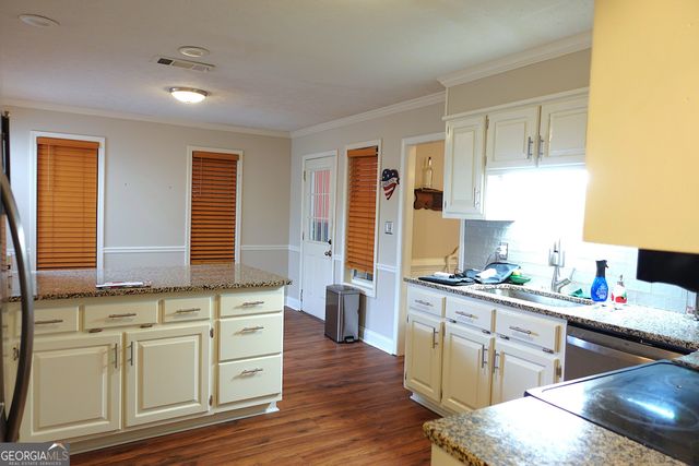 223 Lacey Lane, Winder, GA 30680