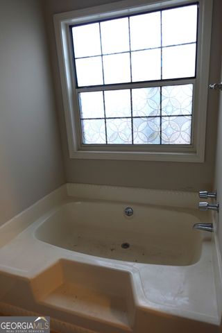 223 Lacey Lane, Winder, GA 30680