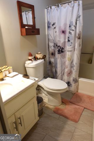 223 Lacey Lane, Winder, GA 30680