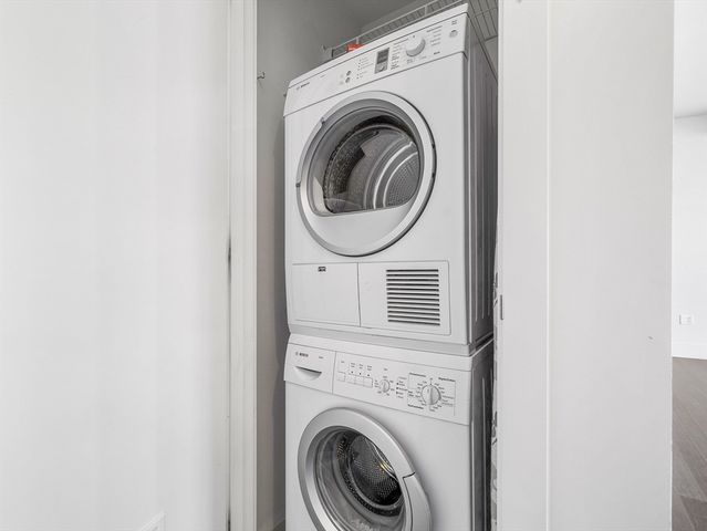 110 Stuart 23G, Boston, MA 02116