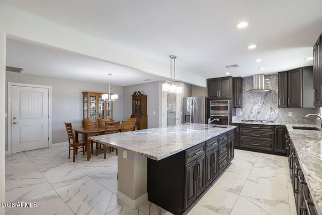 10810 W SARABANDE Circle, Sun City, AZ 85351