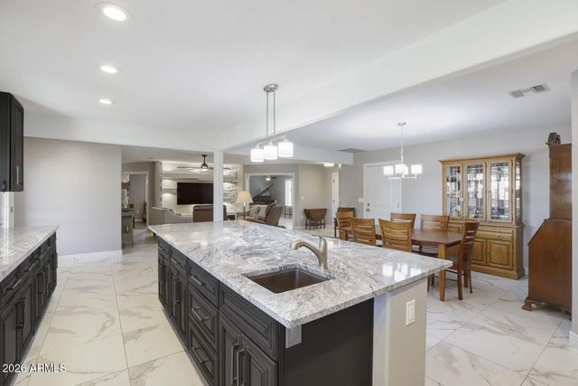 10810 W SARABANDE Circle, Sun City, AZ 85351