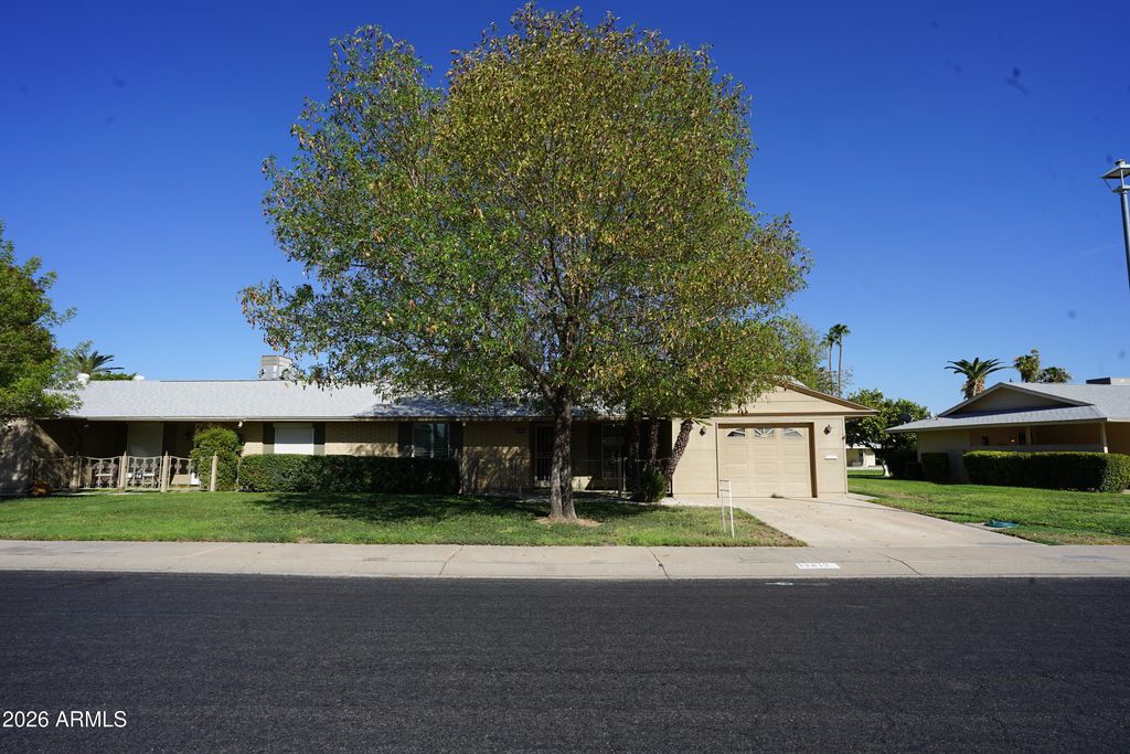 13813 N 99 Drive, Sun City, AZ 85351 — exterior
