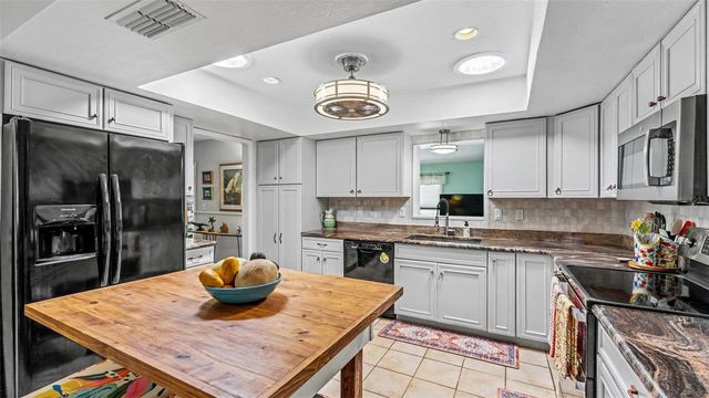 422 WILLOW RUN, Lakeland, FL 33813