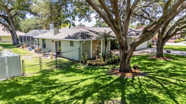 422 WILLOW RUN, Lakeland, FL 33813