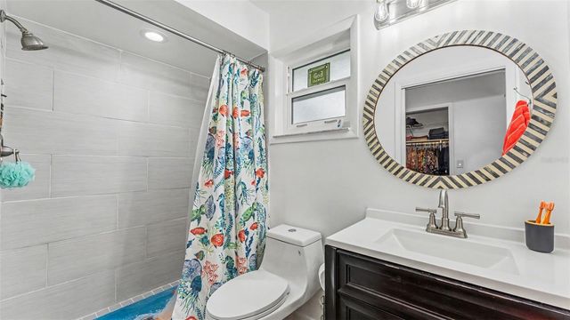 422 WILLOW RUN, Lakeland, FL 33813