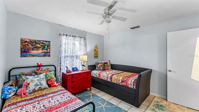 422 WILLOW RUN, Lakeland, FL 33813