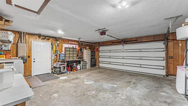 422 WILLOW RUN, Lakeland, FL 33813
