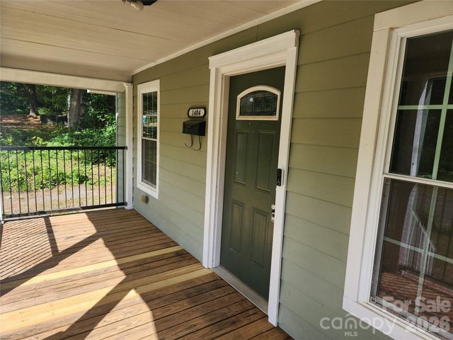 1404 W Mauney Avenue, Gastonia, NC 28052