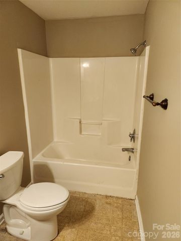 1404 W Mauney Avenue, Gastonia, NC 28052