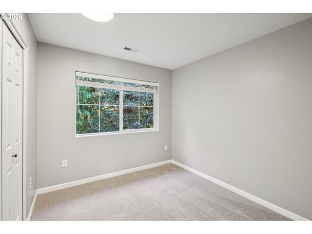 10739 Sw CANTERBURY Ln 101, Portland, OR 97224