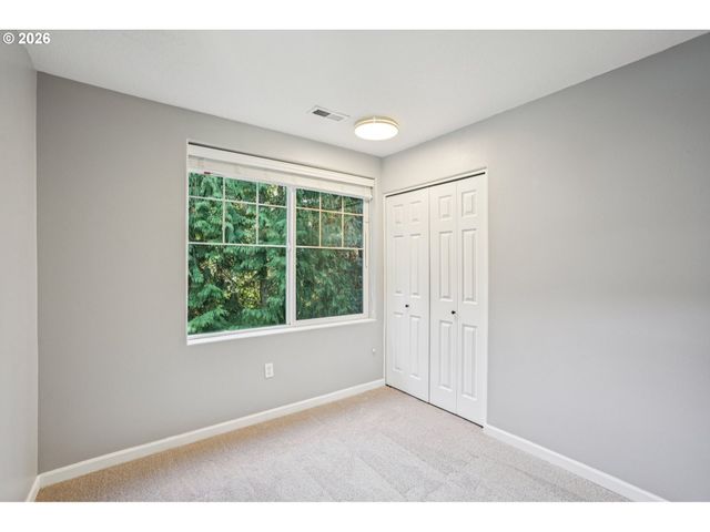 10739 Sw CANTERBURY Ln 101, Portland, OR 97224