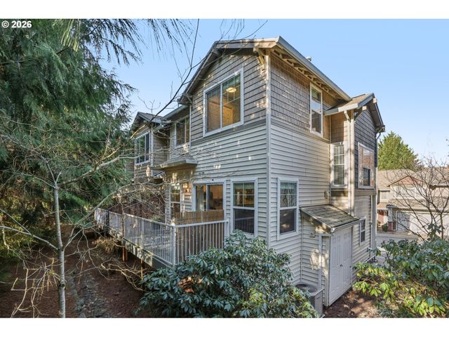10739 Sw CANTERBURY Ln 101, Portland, OR 97224