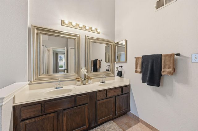 4803 Hollow Tree Court, Arlington, TX 76018