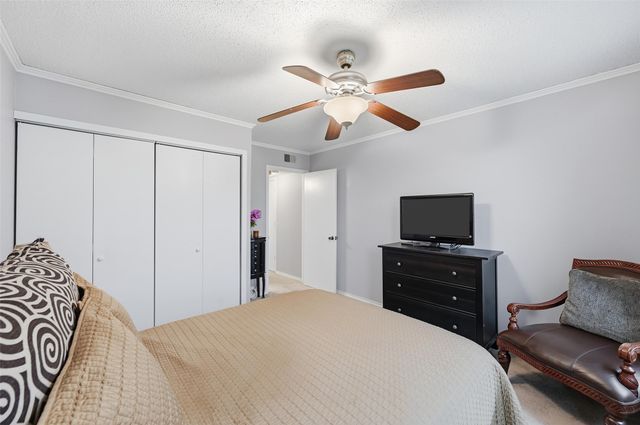 4803 Hollow Tree Court, Arlington, TX 76018