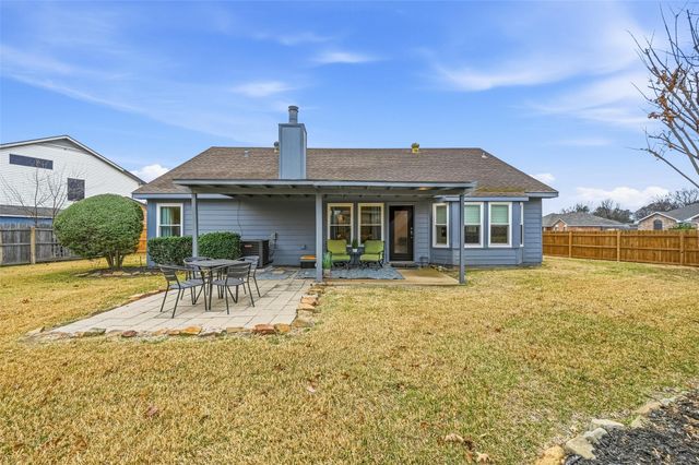 4803 Hollow Tree Court, Arlington, TX 76018