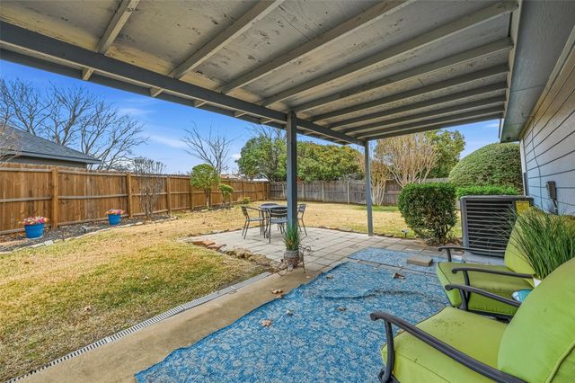 4803 Hollow Tree Court, Arlington, TX 76018