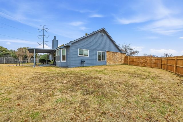 4803 Hollow Tree Court, Arlington, TX 76018