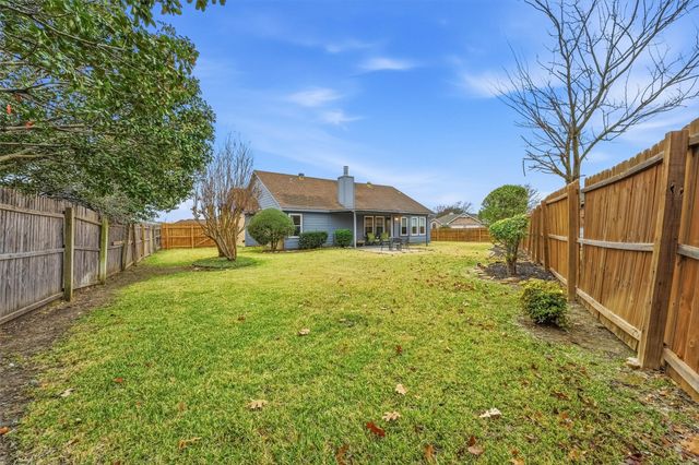 4803 Hollow Tree Court, Arlington, TX 76018