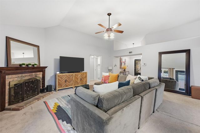 4803 Hollow Tree Court, Arlington, TX 76018