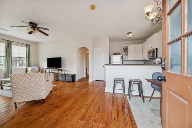 725 Martin Street A, Houston, TX 77018