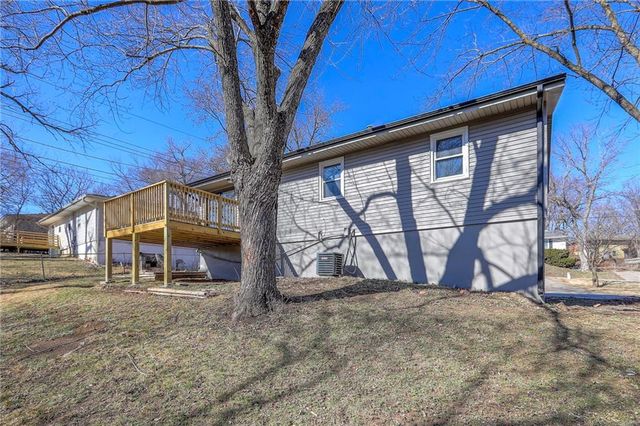 1121 Cordell Street, Excelsior Springs, MO 64024