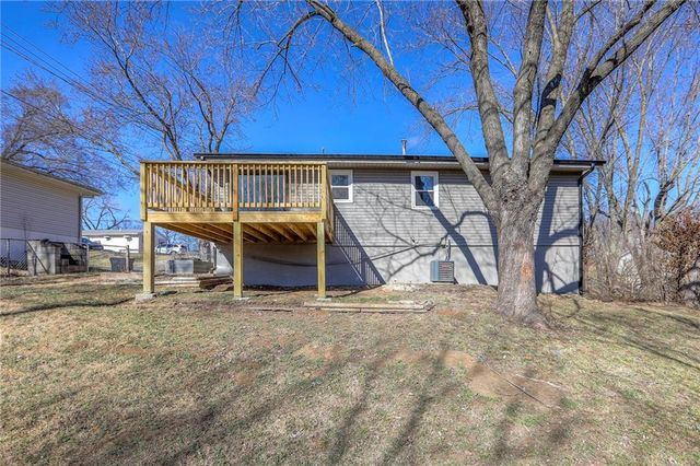 1121 Cordell Street, Excelsior Springs, MO 64024