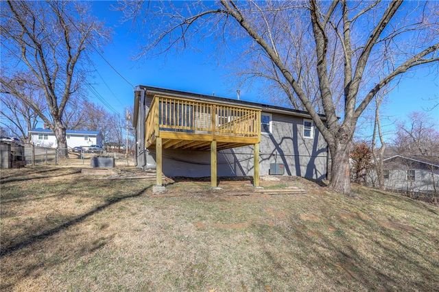 1121 Cordell Street, Excelsior Springs, MO 64024