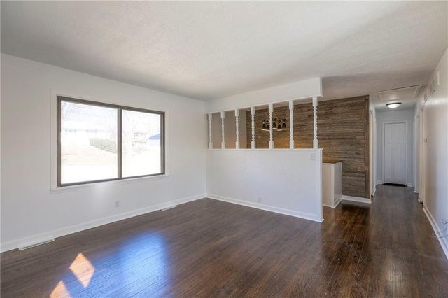 1121 Cordell Street, Excelsior Springs, MO 64024