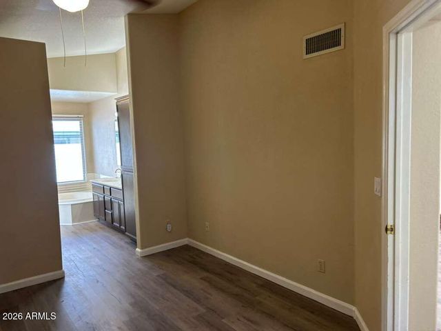 15822 N 5 Avenue, Phoenix, AZ 85023