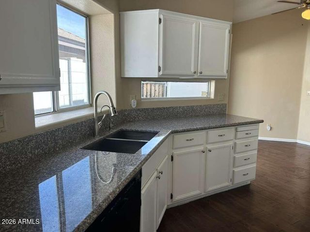 15822 N 5 Avenue, Phoenix, AZ 85023