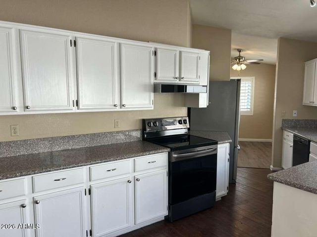 15822 N 5 Avenue, Phoenix, AZ 85023