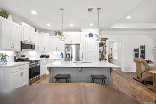 257 Prospect Park Circle, Bryant, AR 72022