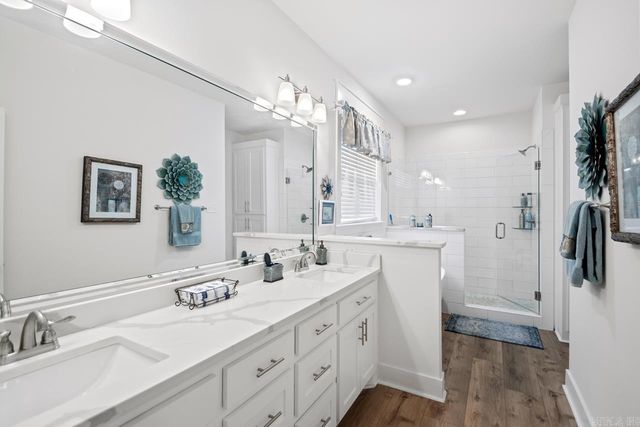 257 Prospect Park Circle, Bryant, AR 72022