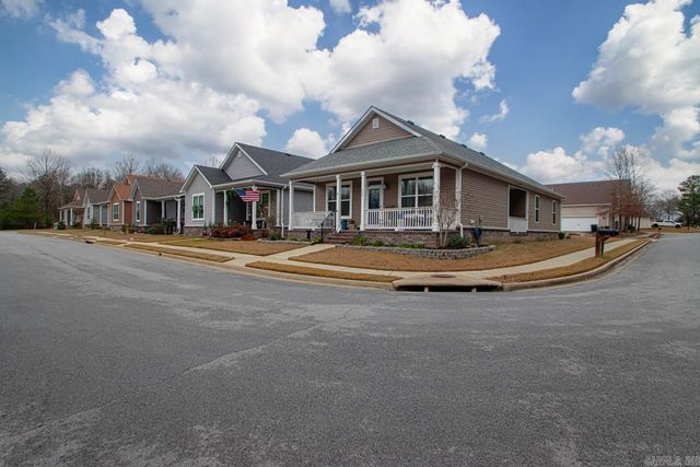 257 Prospect Park Circle, Bryant, AR 72022