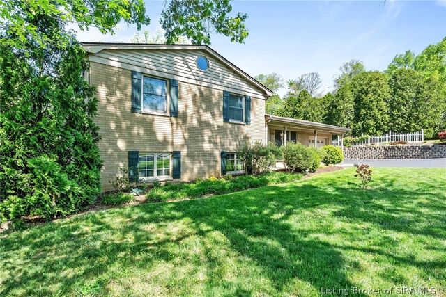 4013 Scenic Valley Road, Floyds Knobs, IN 47119