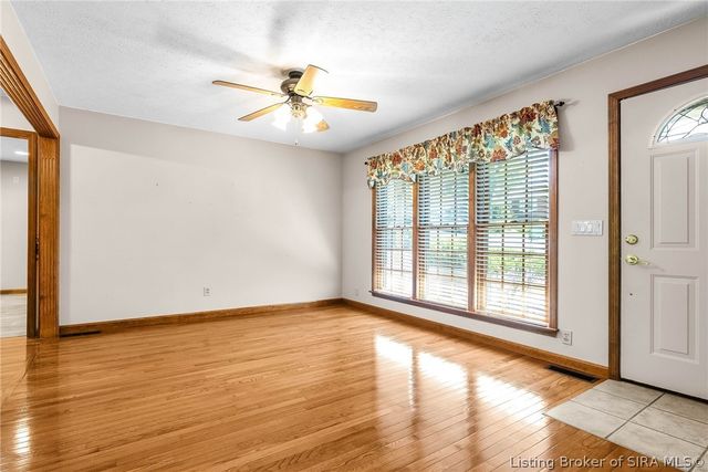 4013 Scenic Valley Road, Floyds Knobs, IN 47119
