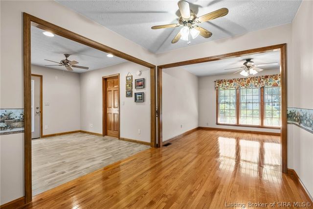 4013 Scenic Valley Road, Floyds Knobs, IN 47119