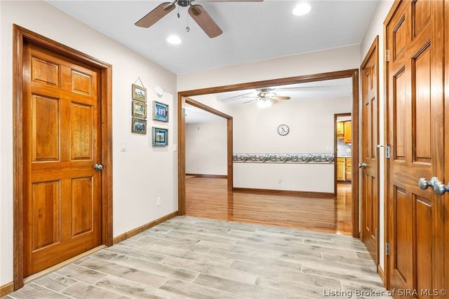 4013 Scenic Valley Road, Floyds Knobs, IN 47119
