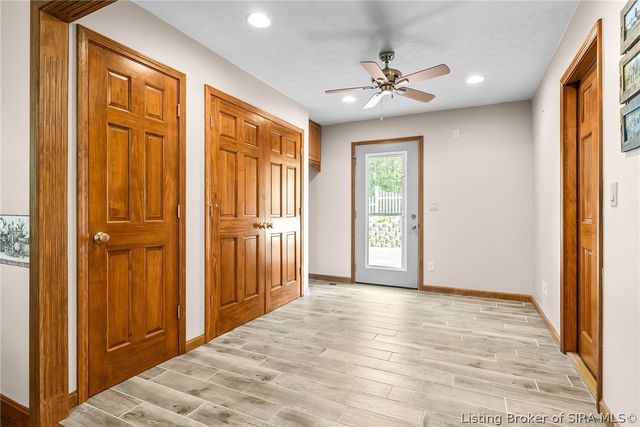 4013 Scenic Valley Road, Floyds Knobs, IN 47119