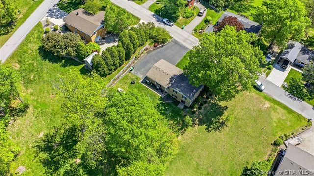 4013 Scenic Valley Road, Floyds Knobs, IN 47119