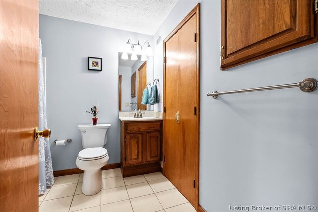 4013 Scenic Valley Road, Floyds Knobs, IN 47119