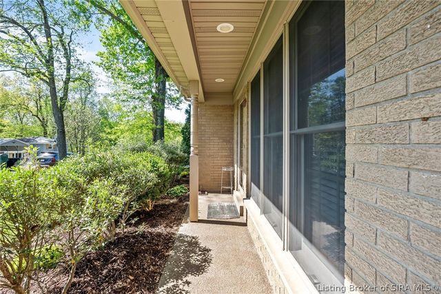 4013 Scenic Valley Road, Floyds Knobs, IN 47119
