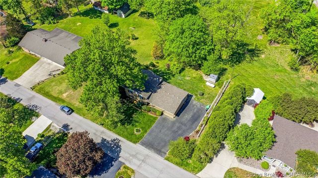 4013 Scenic Valley Road, Floyds Knobs, IN 47119
