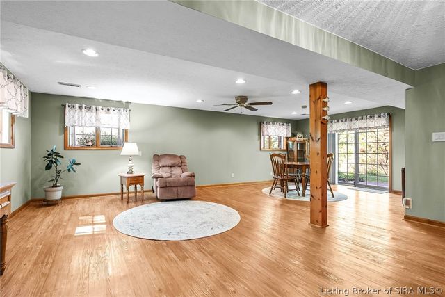 4013 Scenic Valley Road, Floyds Knobs, IN 47119