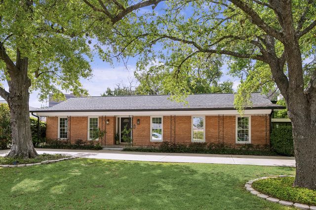 1902 Chimney Rock Road, Houston, TX 77056
