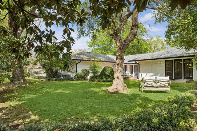 1902 Chimney Rock Road, Houston, TX 77056