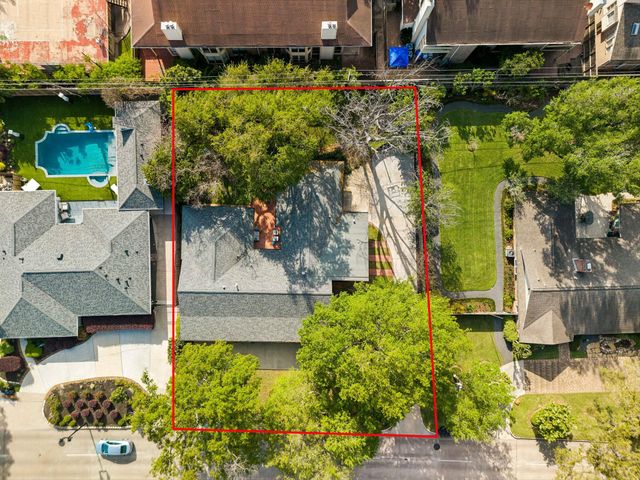 1902 Chimney Rock Road, Houston, TX 77056